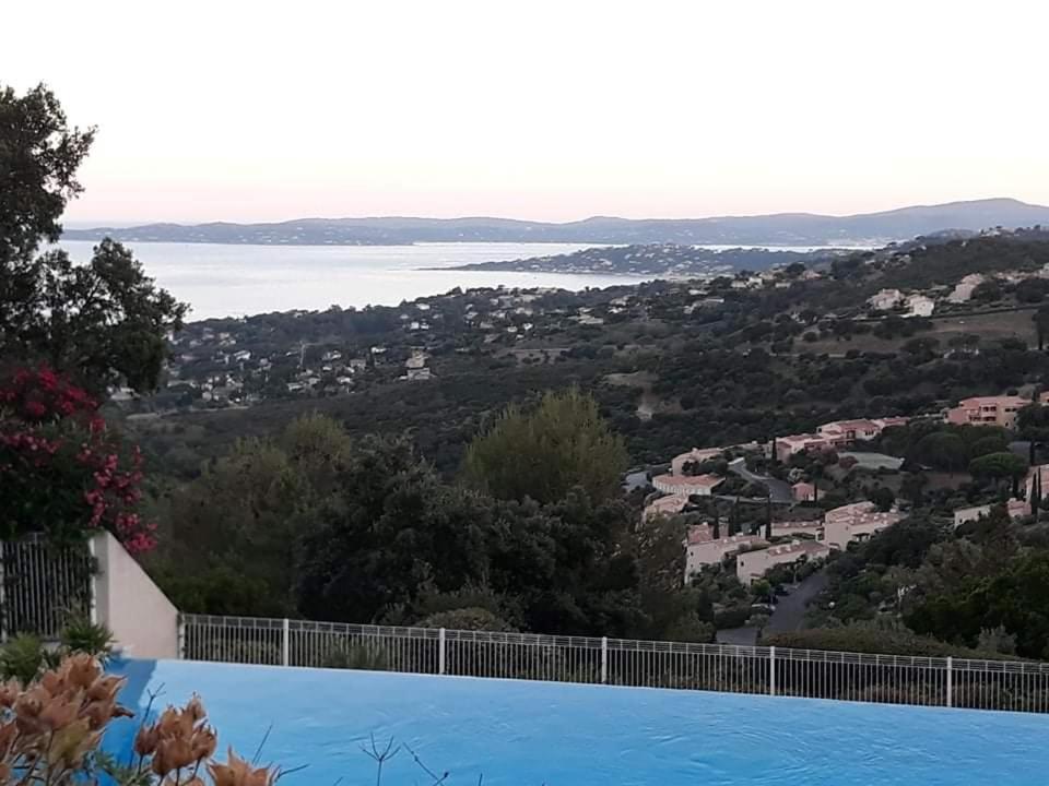 Très bel appartement T3 avec splendide vue mer Les Issambres Extérieur photo